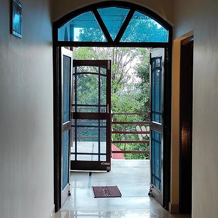Aditya Homestay Bir-Billing Surrounded By Mountains Buitenkant foto