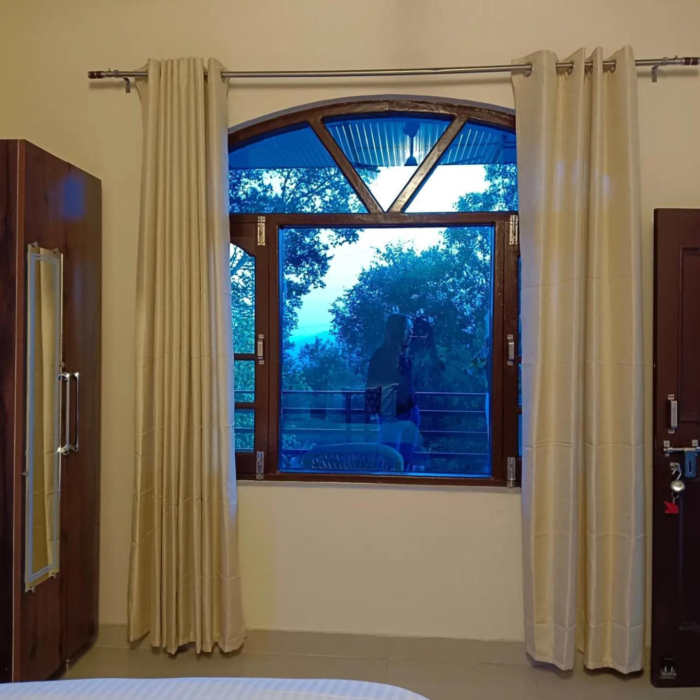 Aditya Homestay Bir-Billing Surrounded By Mountains Buitenkant foto