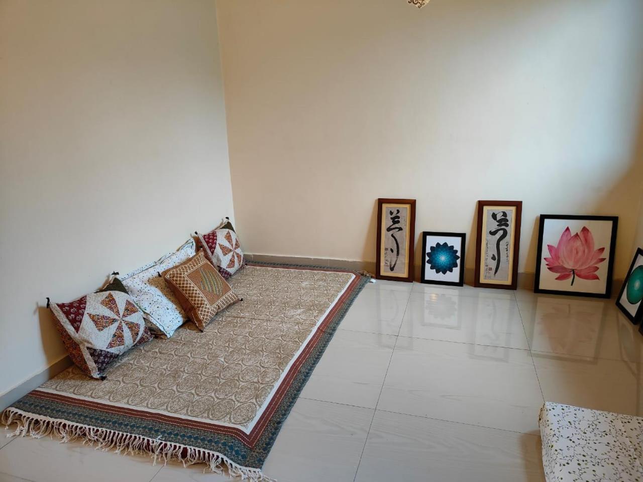 Aditya Homestay Bir-Billing Surrounded By Mountains Buitenkant foto