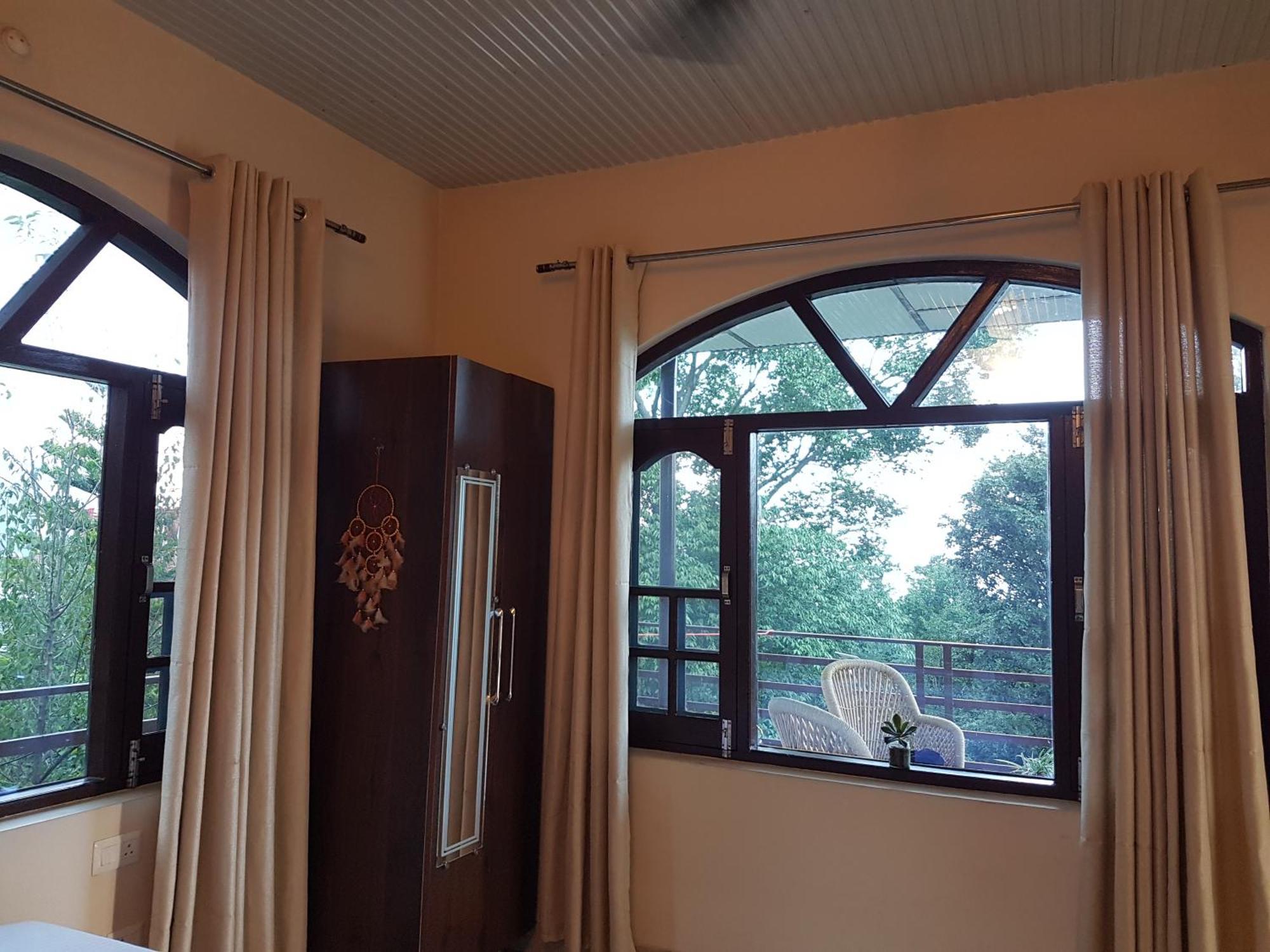 Aditya Homestay Bir-Billing Surrounded By Mountains Buitenkant foto